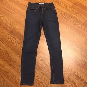 Levi’s high rise skinny jeans